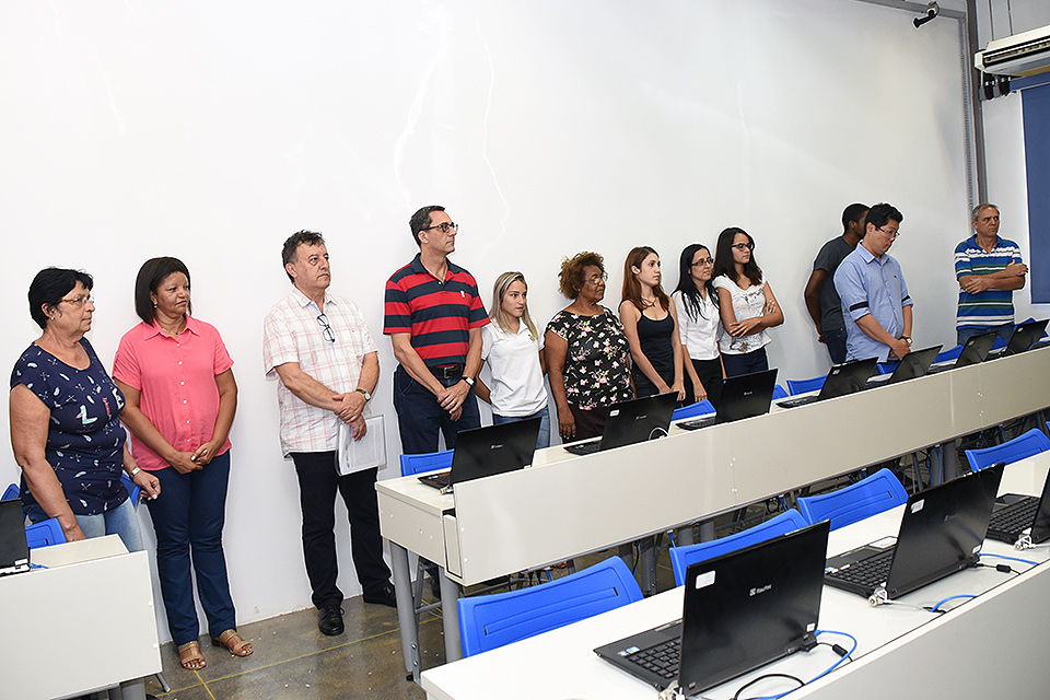 Comunidade prestigia a inauguração no CB2 Comunidade prestigia a inauguração no CB2