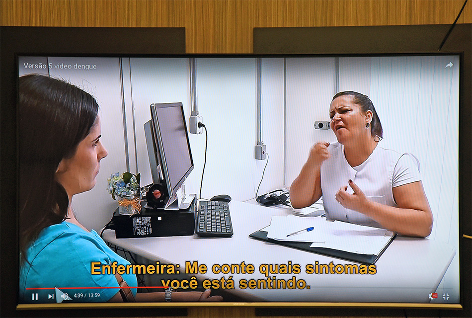 Cena do filme Dengue em Libras Cena do filme Dengue em Libras
