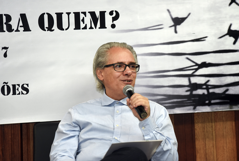 Edson Passetti, professor da PUC-SP