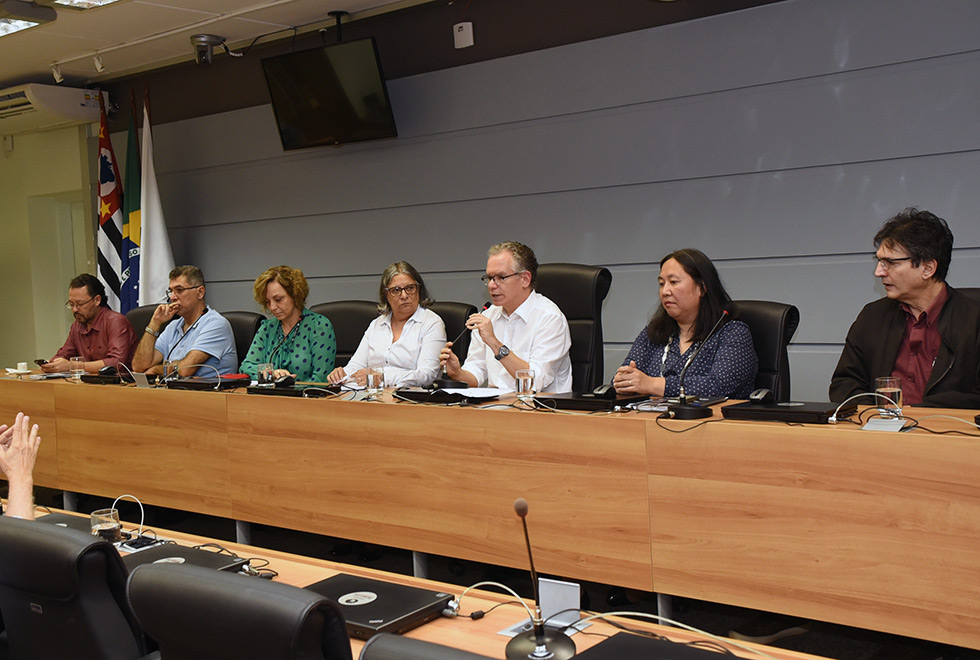 Integrantes da Administração Central participaram da reunião