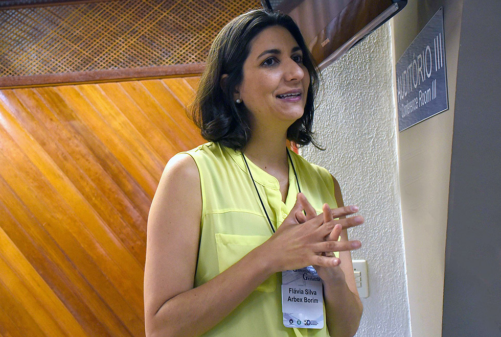 Professora Flávia Arbex Borim, uma das organizadoras do evento Professora Flávia Arbex Borim, uma das organizadoras do evento