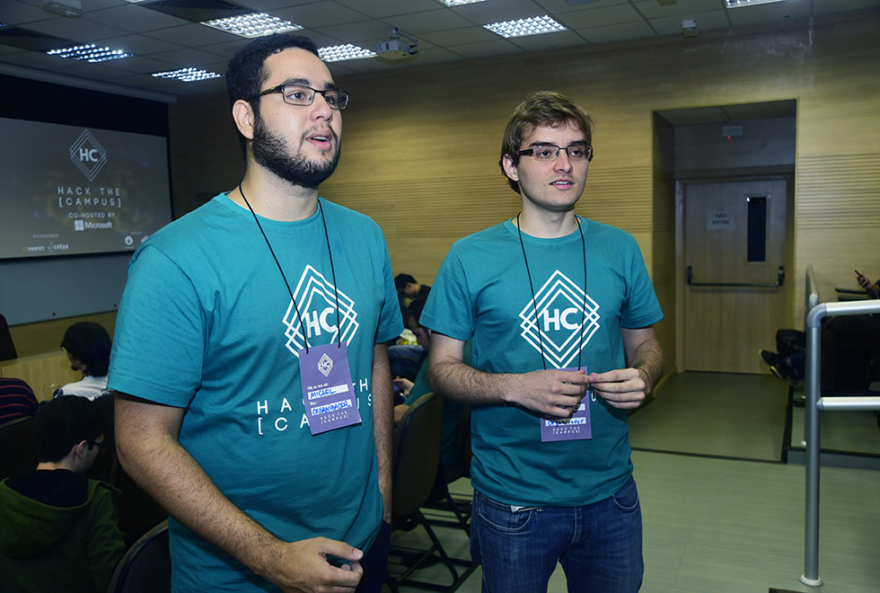 Micael Waldheln Pereira e Gustavo Haanwinckel Maronato, da organização do Hack the Campus Micael Waldheln Pereira e Gustavo Haanwinckel Maronato, da organização do Hack the Campus