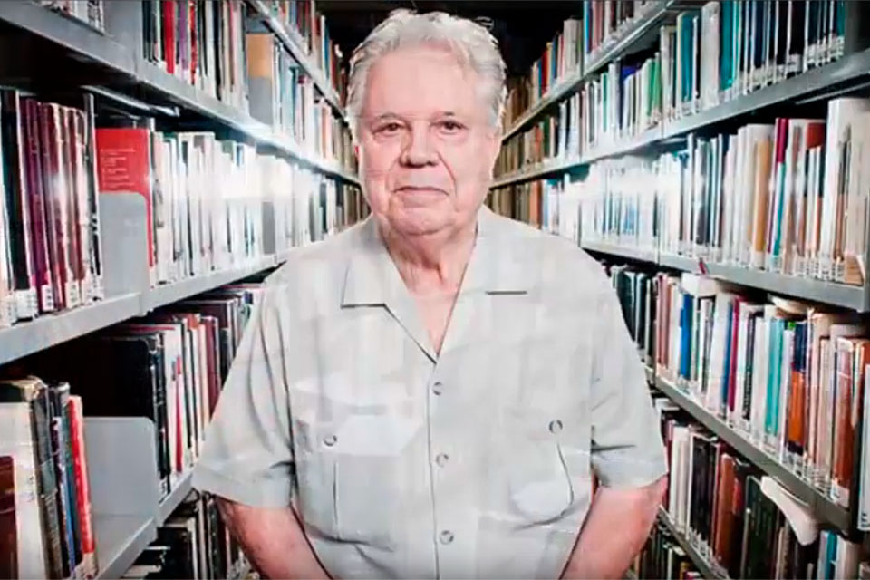 Biblioteca de Obras Raras passa a se chamar ‘Fausto Castilho’ Biblioteca de Obras Raras passa a se chamar ‘Fausto Castilho’