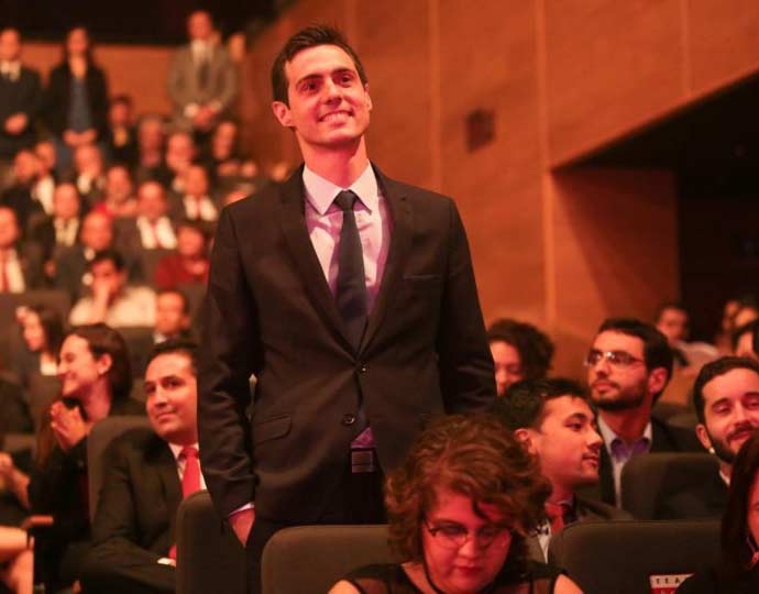 Hader Aguiar Dias Azzini, aluno de doutorado da Faculdade de Engenharia Elétrica e de Computação Hader Aguiar Dias Azzini, aluno de doutorado da Faculdade de Engenharia Elétrica e de Computação