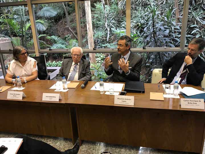 Reunião realizada na Fapesp Reunião realizada na Fapesp