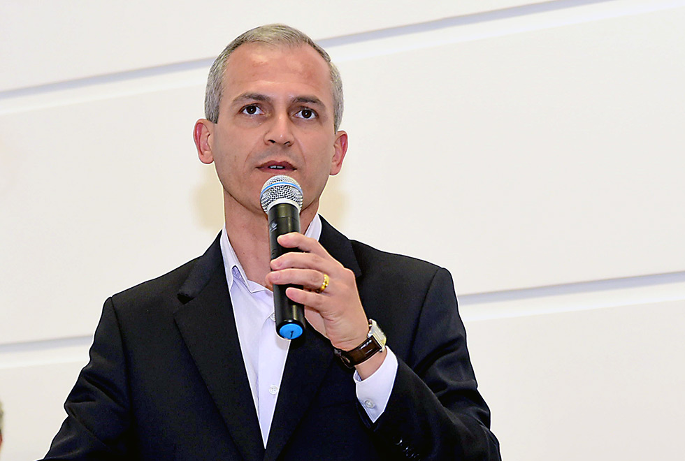 O coordenador da DGRH, Gilmar Dias da Silva O coordenador da DGRH, Gilmar Dias da Silva