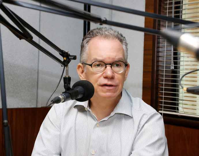 Marcelo Knobel no programa Diálogos na USP Marcelo Knobel no programa Diálogos na USP