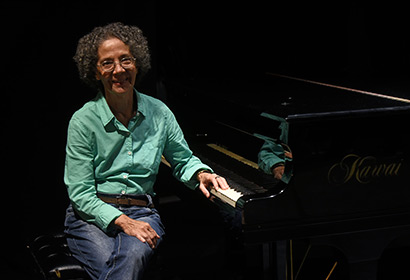 Pianista e compositora Marisa Rezende