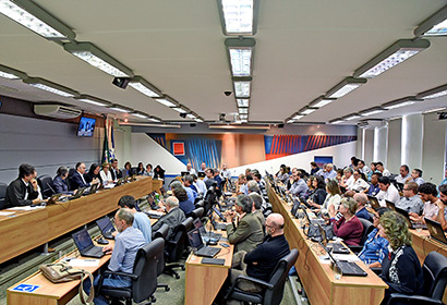 Integrantes do Consu, em reunião realizada em 2017