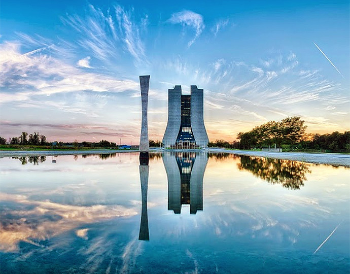 Fermilab, nos Estados Unidos, abriga a pesquisa de neutrino | Reprodução: Fermilab Google + Fermilab, nos Estados Unidos, abriga a pesquisa de neutrino | Reprodução: Fermilab Google +