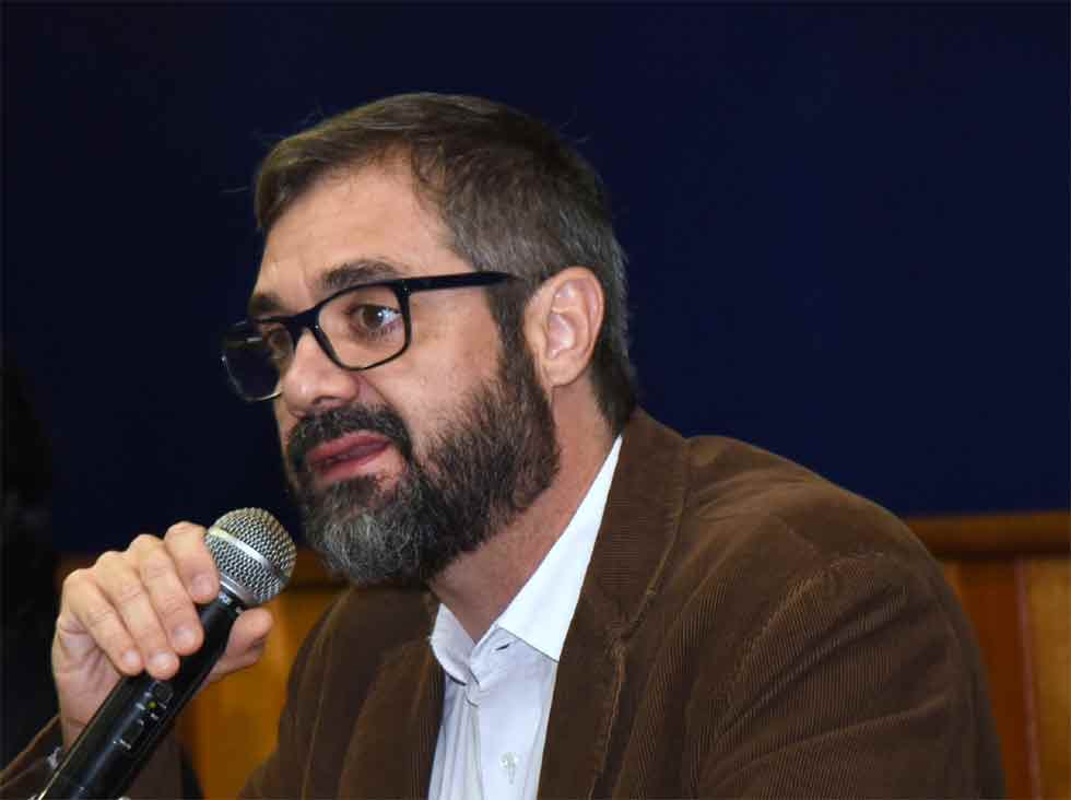 Álvaro Bianchi, diretor do IFCH Álvaro Bianchi, diretor do IFCH