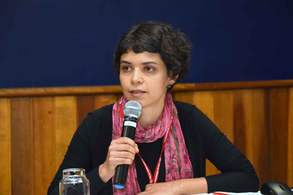 Camila Loureiro Camila Loureiro