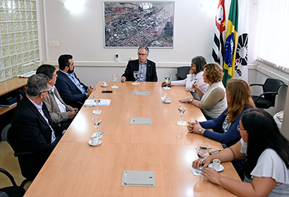 Integrantes da Administração Central da Unicamp em reunião com Ricardo Bocalon
