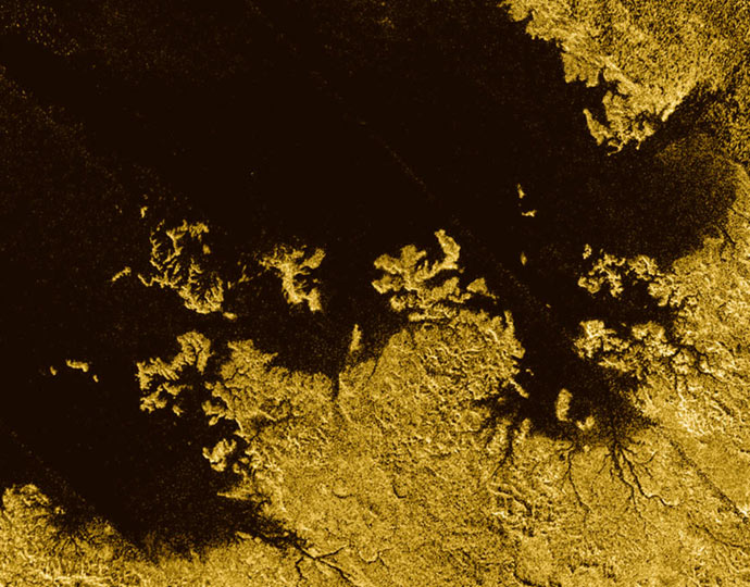 Ligeia Mare - um dos mares e lagos de hidrocarbonetos líquidos de Titã