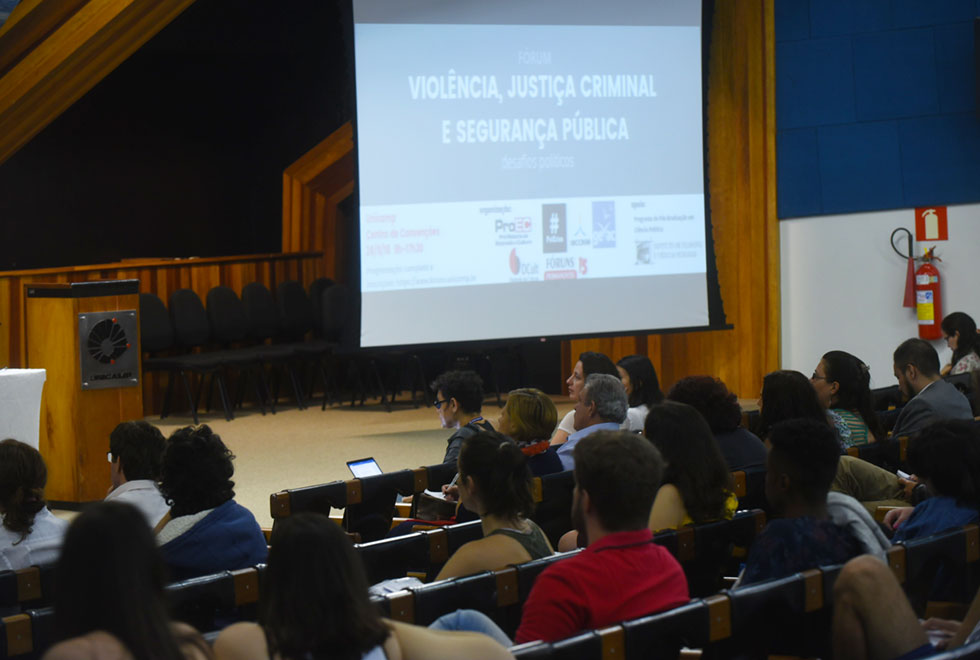 Fórum Permanente “Violência, justiça criminal e segurança pública: Desafios de políticas públicas, democracia e direitos humanos”