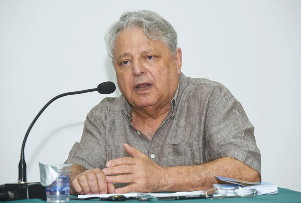 Sociólogo Geraldo di Giovanni, professor do IE