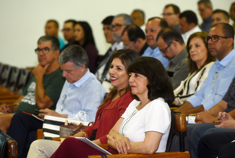 Participantes do Simpósio de Vivência Universitária