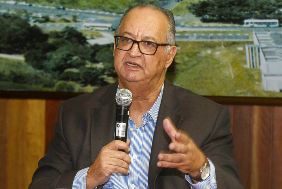 Roberto Paes, diretor executivo de administração Roberto Paes, diretor executivo de administração