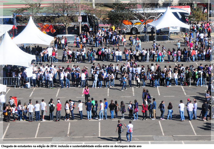 Chegada de estudantes na edição de 2014: inclusão e sustentabilidade estão entre os destaques deste ano