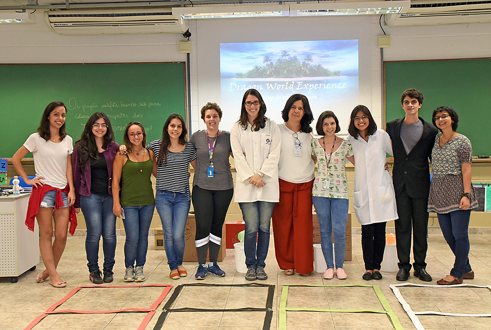 Equipe do IB que trabalhou com o desafio dos alunos