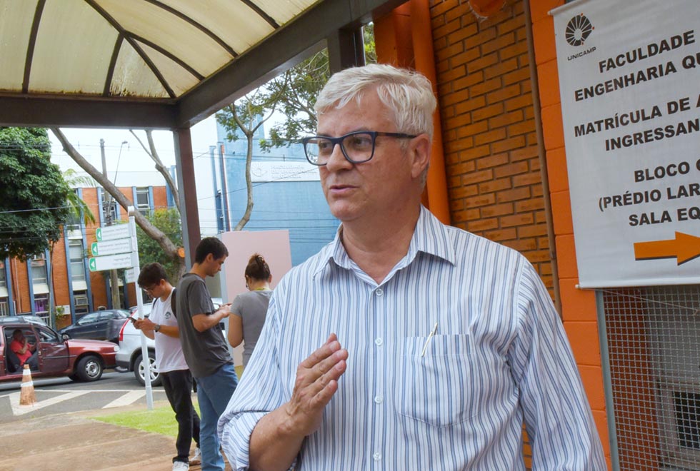 Professor Antonio Lisboa, coordenador da graduação da FEQ