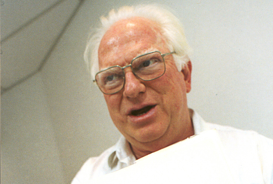 O professor Eduardo Andrade, durante entrevista em 2003