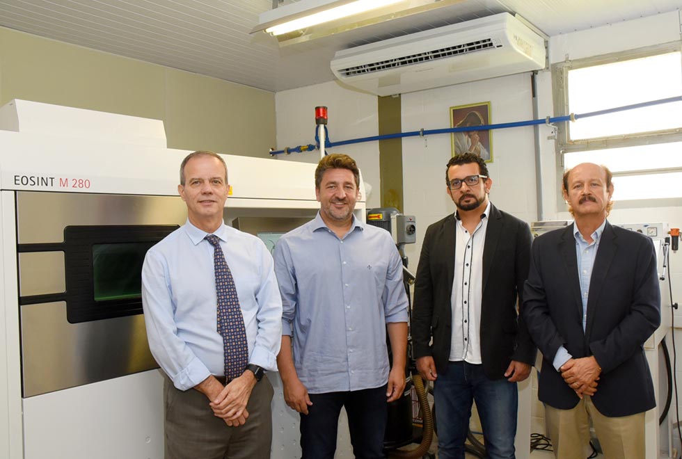 Especialistas do INCT Biofabris (da esq.p/dir.): Paulo Kharmandayan, André Jardini, Éder Najar e Rubens Maciel