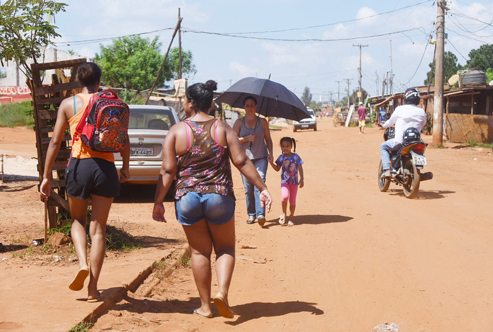 Vila Soma: território ainda em processo de regularização, onde 100% dos dez mil moradores viviam em moradias sem água encanada, esgoto ou coleta de lixo