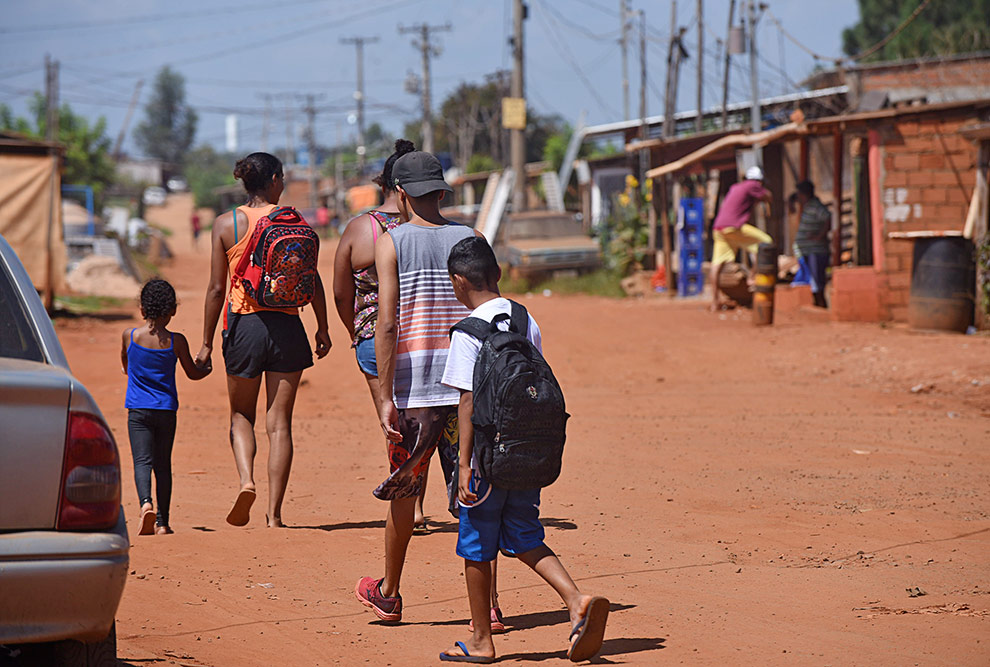 Moradores da Vila Soma