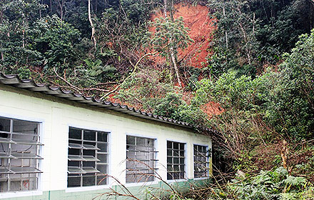 Escola infantil da cidade atingida por deslizamento em 2016 | Foto: Maico Diego Machado Escola infantil da cidade atingida por deslizamento em 2016 | Foto: Maico Diego Machado