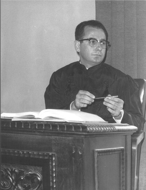 Octavio Ianni durante aula na Faculdade de Filosofia da USP, na rua Maria Antônia, em foto da década de 50