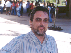 O professor Marco Aurélio Pinheiro de Lima, coordenador do projeto de reforma: sala de aula conectada com o mundo