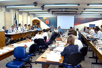 Membros do Consu reunidos no último dia 29: para conselheiros, "anteprojeto do governo  não contém uma estratégia para o efetivo desenvolvimento do ensino superior no Brasil" (Foto: Antoninho Perri)