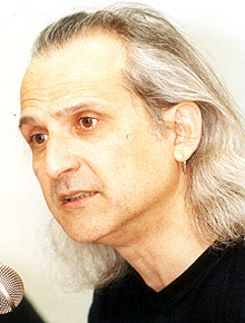 O crítico e professor Alcir Pécora, que leciona desde 1977 no Instituto de Estudos da Linguagem da Unicamp (IEL) (Foto: Antoninho Perri)