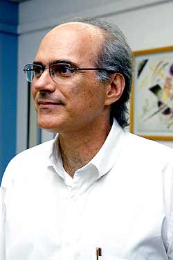 Ricardo Barini, coordenador da pesquisa: no fator aloimune, presente em 85% dos casos, embrião é visto como um intruso a ser combatido (Foto: Antoninho Perri)