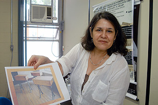 A professora Maria Cristina Menezes, coordenadora da pesquisa: “Não temos ainda no país políticas públicas de preservação” (Fotos: Antonio Scarpinetti) 