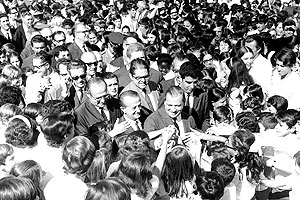 O governador Abreu Sodré inaugura os primeiros edifícios da Faculdade de Engenharia de Limeira, em 15 maio de 1970