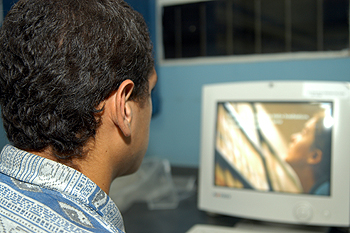 O projeto da Unicamp prevê sistema de distribuição de vídeos nas escolas de Pedreira: estudantes contarão com ambiente multimídia  (Foto: Antônio Scarpinetti)