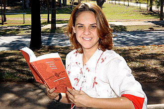 A historiadora e jornalista Juliana Gesuelli Meirelles: "Ao chegar ao grande público, o livro abre um novo campo de discussão sobre o nascimento da imprensa no Brasil" (Foto: Antoninho Perri)