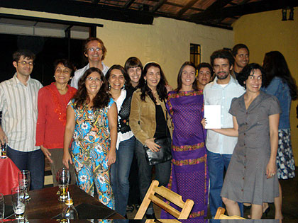 Parte do Grupo de Trabalho Odorico Mendes durante o lançamento dos livros: trabalho de fôlego (Foto: Divulgação/Reprodução)