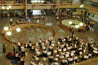 Apresentação da Orquestra Sinfônica da Unicamp no âmbito do projeto Música no Campus: interação com a comunidade (Foto: Antonio Scarpinetti)