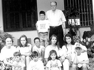 1993 - Com os netos e a mulher, no Natal