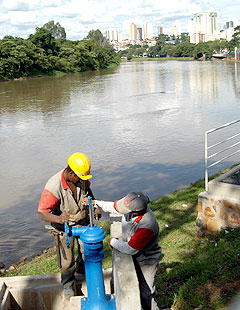 Rio Piracicaba: obra analisa os desafios sociais e ambientais na região (Foto: Antonio Scarpinetti)