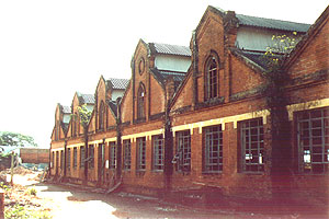 Pavilhões da tecelagem Matarazzo, Bauru, em julho de 2002