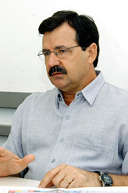 Professor Ezequiel Theodoro da Silva (Foto: Antoninho Perri)
