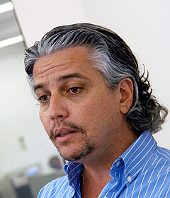O professor André Argollo: dissecando o processo produtivo do café (Foto: Antoninho Perri)