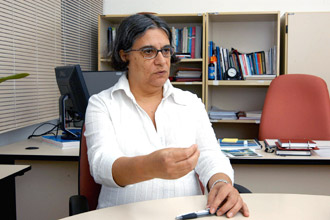 A professora Teresa Dib Zambon Atvars, orientadora do trabalho: pesquisa oferece respostas a indagações fundamentais (Foto:Antoninho Perri)