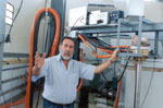 O professor Aruy Marotta, do Instituto de Física: equipamento tem várias aplicações 