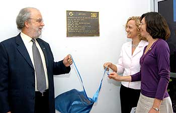 Inauguração com o reitor José Tadeu Jorge e a diretora do CPQBA Ana Maria Fileti