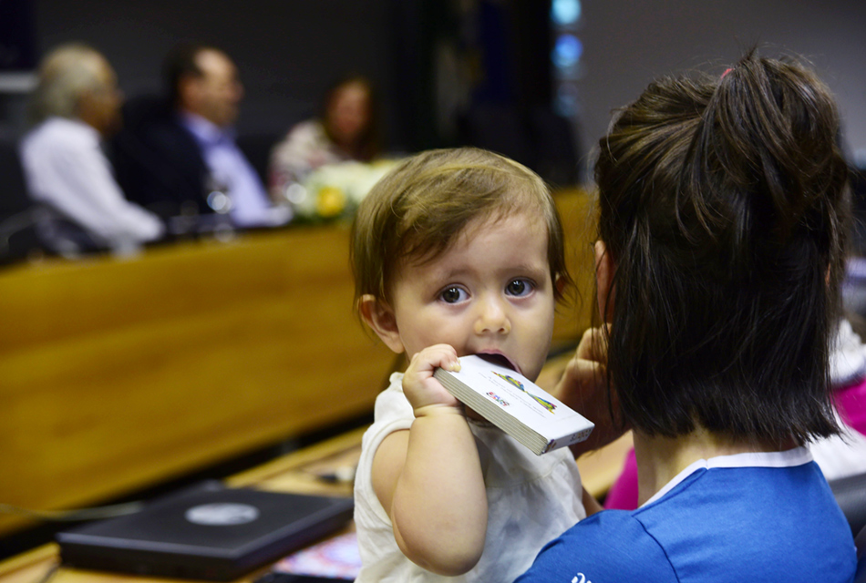 Público na sala do Consu Público na sala do Consu